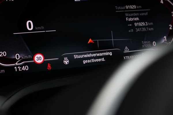 BMW 3 Serie Touring 330e M-Sport *Pano*H/K*360 Camera*Trekhaak*