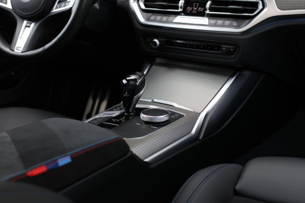 BMW 3 Serie Touring 330e M-Sport *Pano*H/K*360 Camera*Trekhaak*