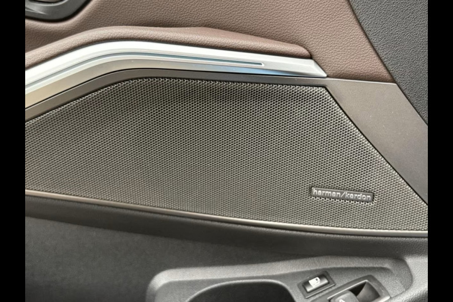 BMW 3 Serie Touring 330e M-SPORT ** ADAPT, LED, LEDER, HuD, MEM, ACC, TREKH, H&K SOUND, 19-inch LMV ** 1e EIG - BMW GAR. t/m 11-2029 ** ** INFORMEER OOK NAAR ONZE AANTREKKELIJKE FINANCIAL-LEASE TARIEVEN **