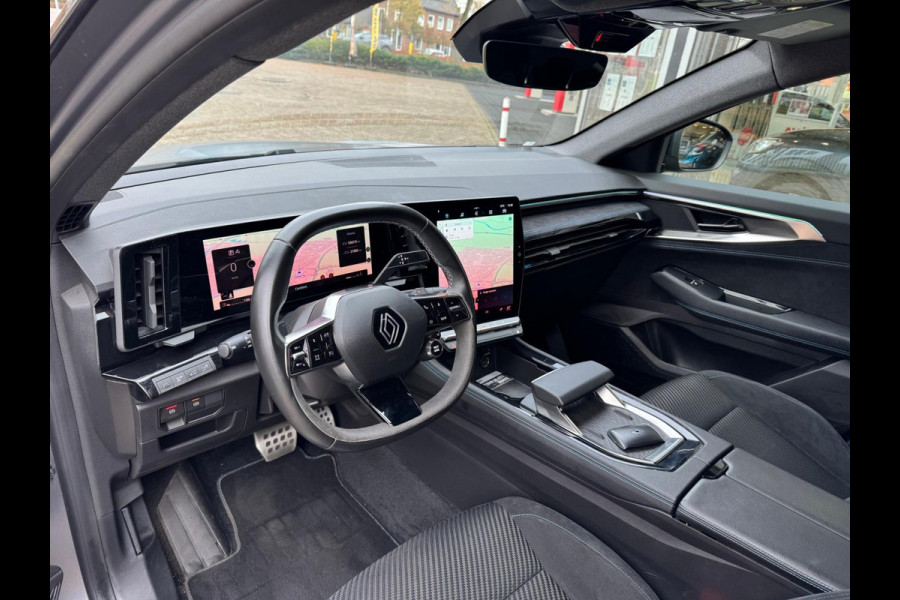 Renault Austral TCe 160 EDC mild hybrid techno esprit Alpine Mat grijs / Trekhaak afn. / 1.800 KG Trekg. / 360 Camera / E. Aklep