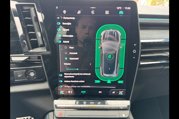 Renault Austral TCe 160 EDC mild hybrid techno esprit Alpine Mat grijs / Trekhaak afn. / 1.800 KG Trekg. / 360 Camera / E. Aklep