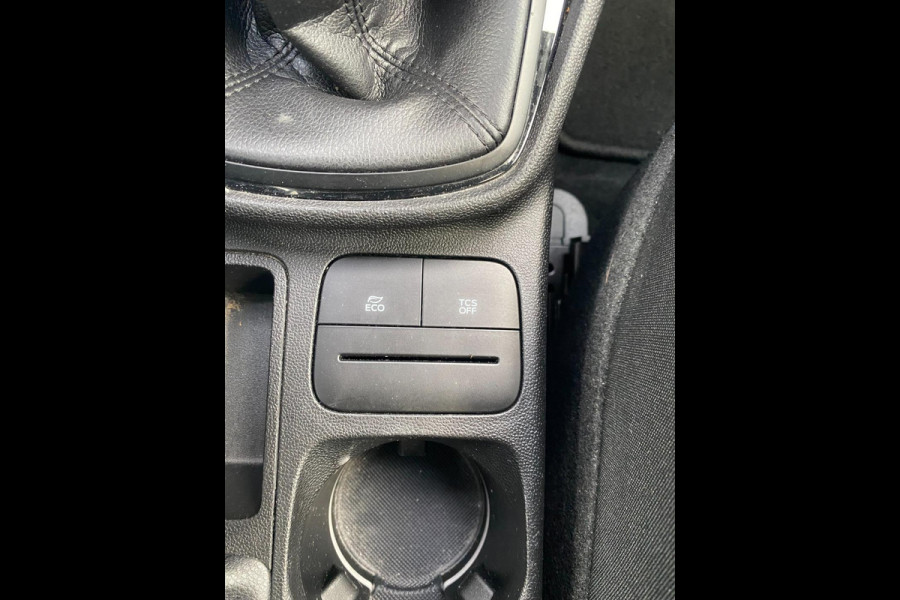 Ford Fiesta 1.1 | Carplay | Navigatie | Stoel-stuurverw |Clima | D.A.B | Lane assist | PDC