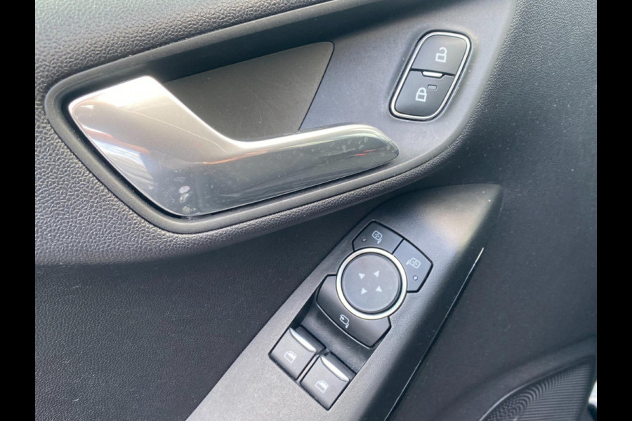 Ford Fiesta 1.1 | Carplay | Navigatie | Stoel-stuurverw |Clima | D.A.B | Lane assist | PDC