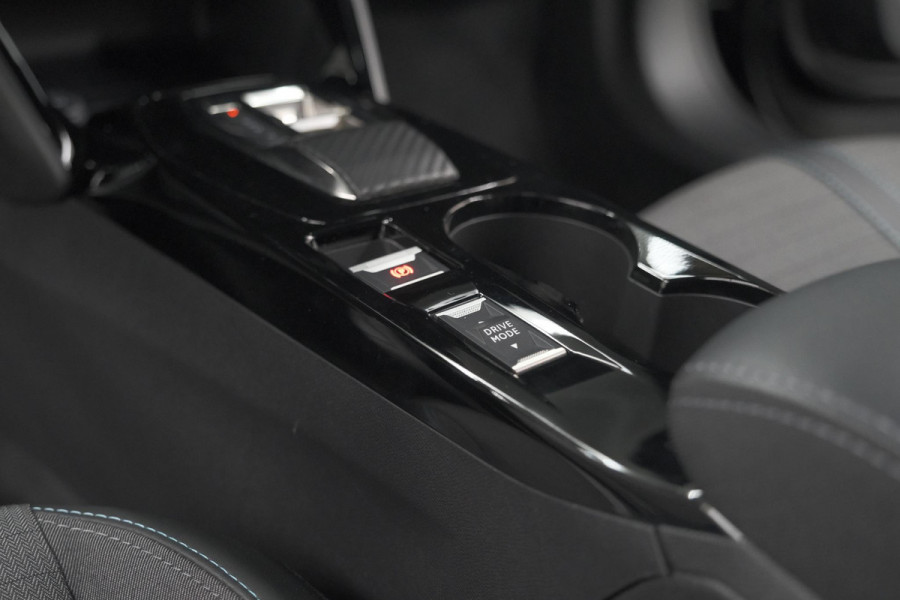 Peugeot 2008 PureTech 130 EAT8 Allure | Camera | Navigatie | Apple Carplay | Parkeersensoren