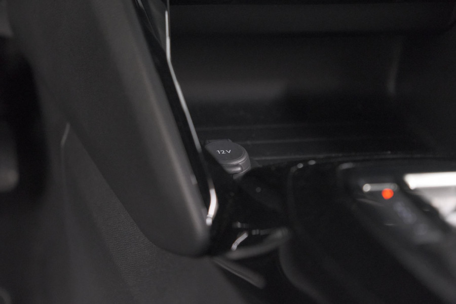 Peugeot 2008 PureTech 130 EAT8 Allure | Camera | Navigatie | Apple Carplay | Parkeersensoren