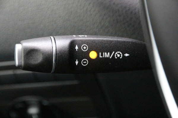 Mercedes-Benz Vito 190PK CDI | DC | L2H1 | 2.5t Trekhaak | Cruise | Airco..