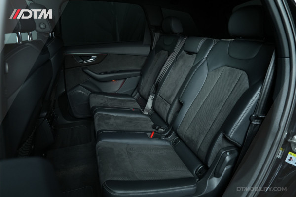 Audi Q7 55TFSIe Quattro Pro Line + | Panoramadak | SQ7 | Trekhaak