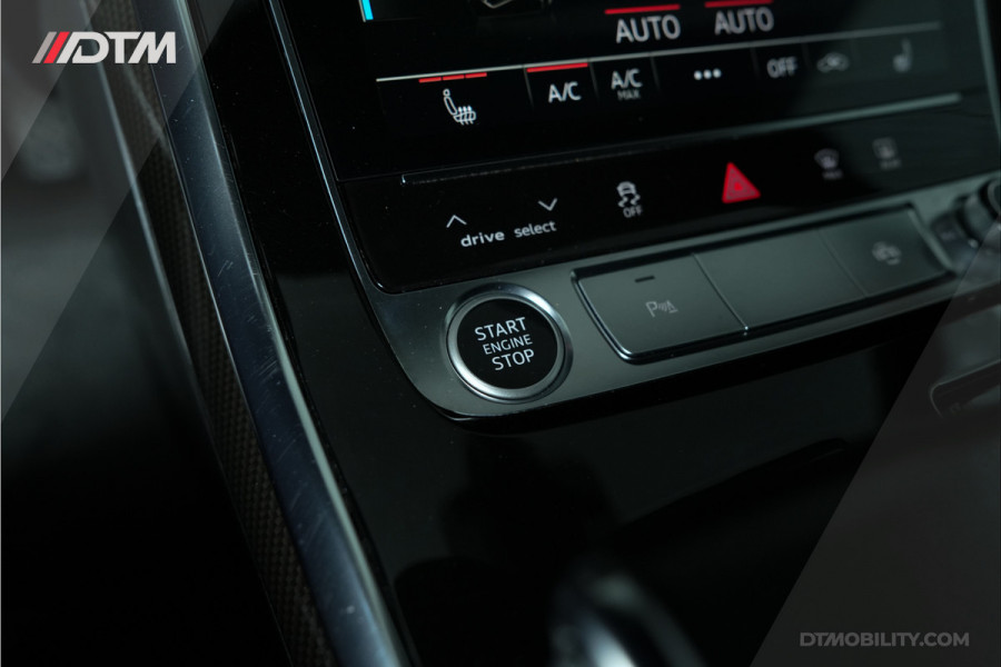 Audi Q7 55TFSIe Quattro Pro Line + | Panoramadak | SQ7 | Trekhaak