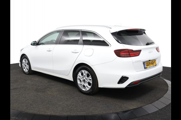 Kia Ceed Sportswagon 1.5 T-GDi DynamicPlusLine - Lichtmetalen Velgen - LED - Cruise Control - Stoel/Stuurverwarming - Dodehoek Detectie - Fabrieksgarantie Tot 2031