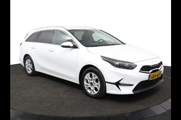 Kia Ceed Sportswagon 1.5 T-GDi DynamicPlusLine - Lichtmetalen Velgen - LED - Cruise Control - Stoel/Stuurverwarming - Dodehoek Detectie - Fabrieksgarantie Tot 2031