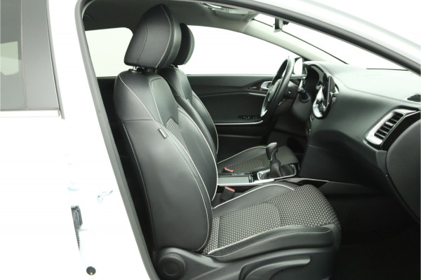 Kia Ceed Sportswagon 1.5 T-GDi DynamicPlusLine - Lichtmetalen Velgen - LED - Cruise Control - Stoel/Stuurverwarming - Dodehoek Detectie - Fabrieksgarantie Tot 2031