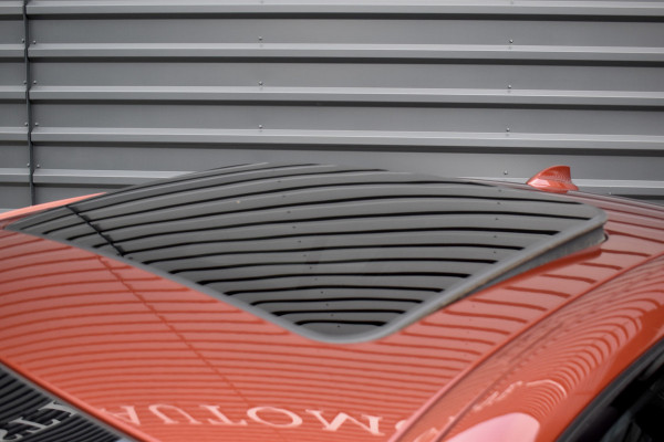 BMW 3 Serie 330e M Sport Individual | Pano | Laser | ACC | Head-Up | Memory Seats | 19'' Wielen |