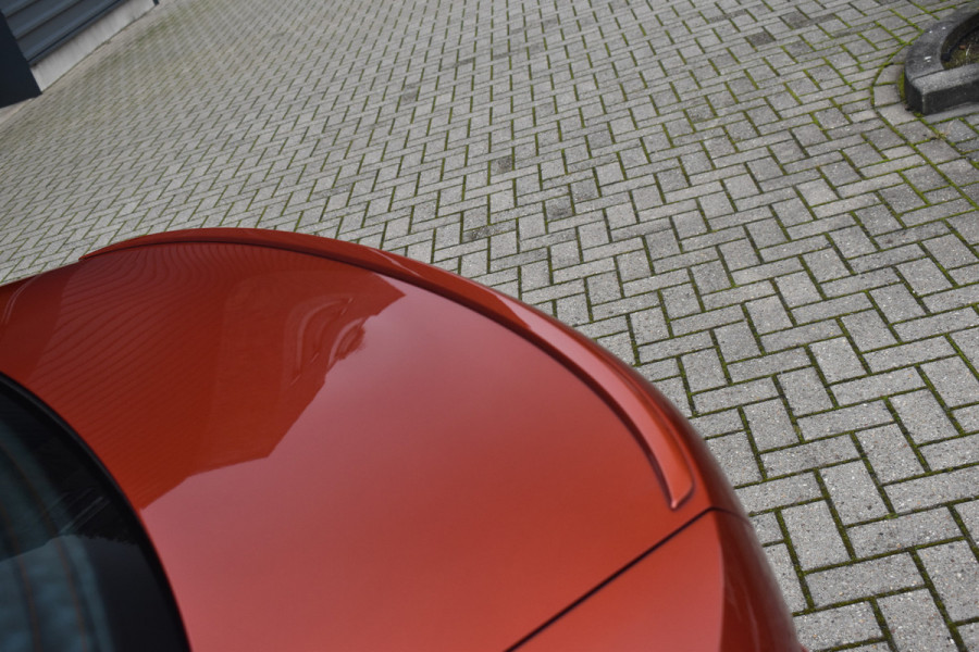 BMW 3 Serie 330e M Sport Individual | Pano | Laser | ACC | Head-Up | Memory Seats | 19'' Wielen |