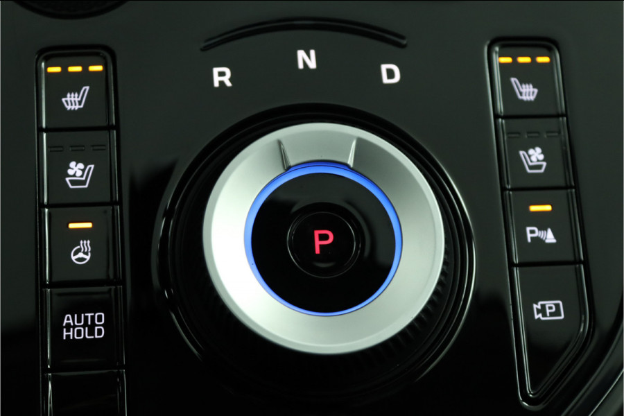 Kia Niro EV ExecutiveLine 64.8 kWh Automaat - Navigatie - Stoelverkoeling - Stoel/Stuurverwarming - Voorstoelen Met Geheugen - Climate Control - Fabrieksgarantie Tot 2031