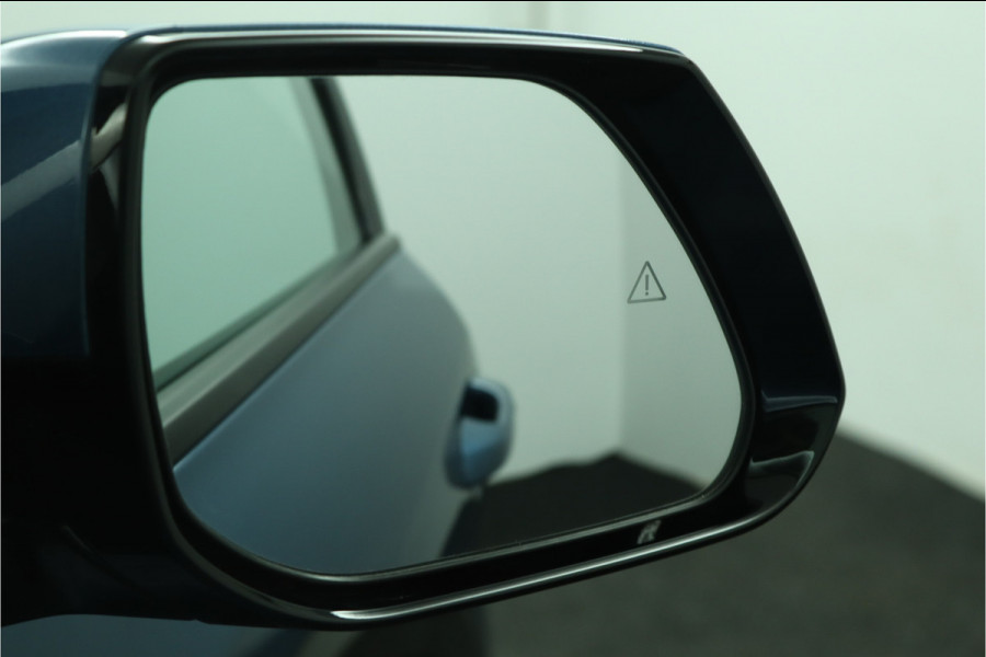 Kia Niro EV ExecutiveLine 64.8 kWh Automaat - Navigatie - Stoelverkoeling - Stoel/Stuurverwarming - Voorstoelen Met Geheugen - Climate Control - Fabrieksgarantie Tot 2031