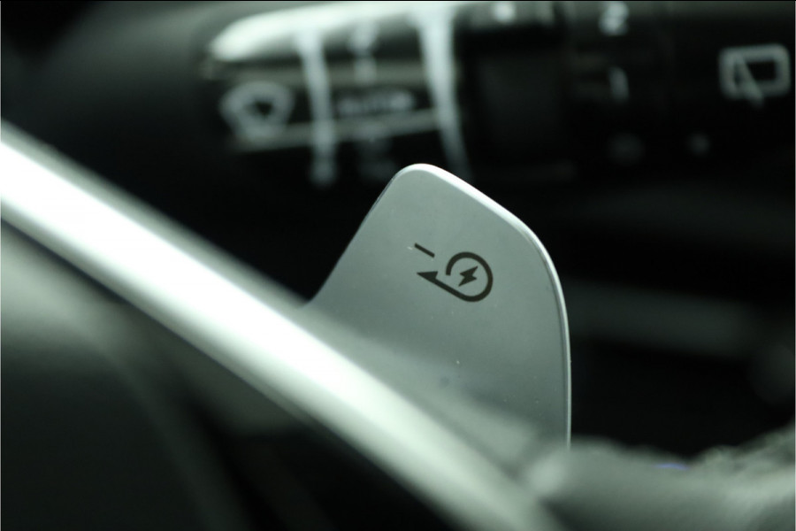 Kia Niro EV ExecutiveLine 64.8 kWh Automaat - Navigatie - Stoelverkoeling - Stoel/Stuurverwarming - Voorstoelen Met Geheugen - Climate Control - Fabrieksgarantie Tot 2031