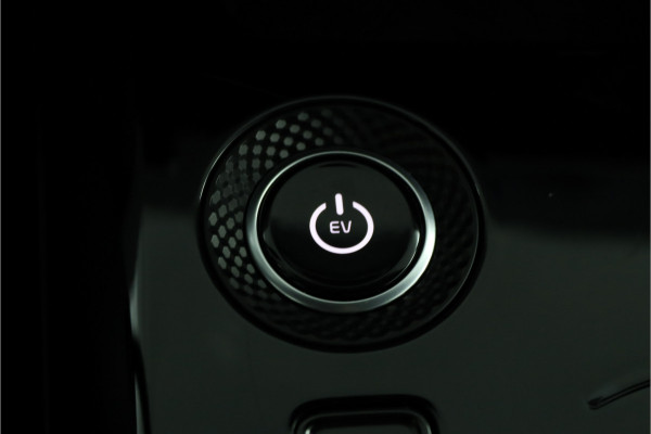 Kia Niro EV ExecutiveLine 64.8 kWh Automaat - Navigatie - Stoelverkoeling - Stoel/Stuurverwarming - Voorstoelen Met Geheugen - Climate Control - Fabrieksgarantie Tot 2031