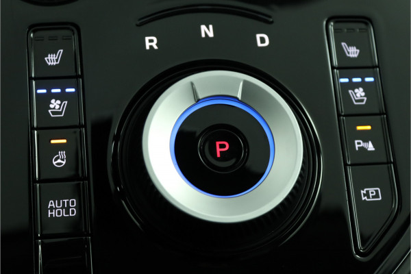 Kia Niro EV ExecutiveLine 64.8 kWh Automaat - Navigatie - Stoelverkoeling - Stoel/Stuurverwarming - Voorstoelen Met Geheugen - Climate Control - Fabrieksgarantie Tot 2031