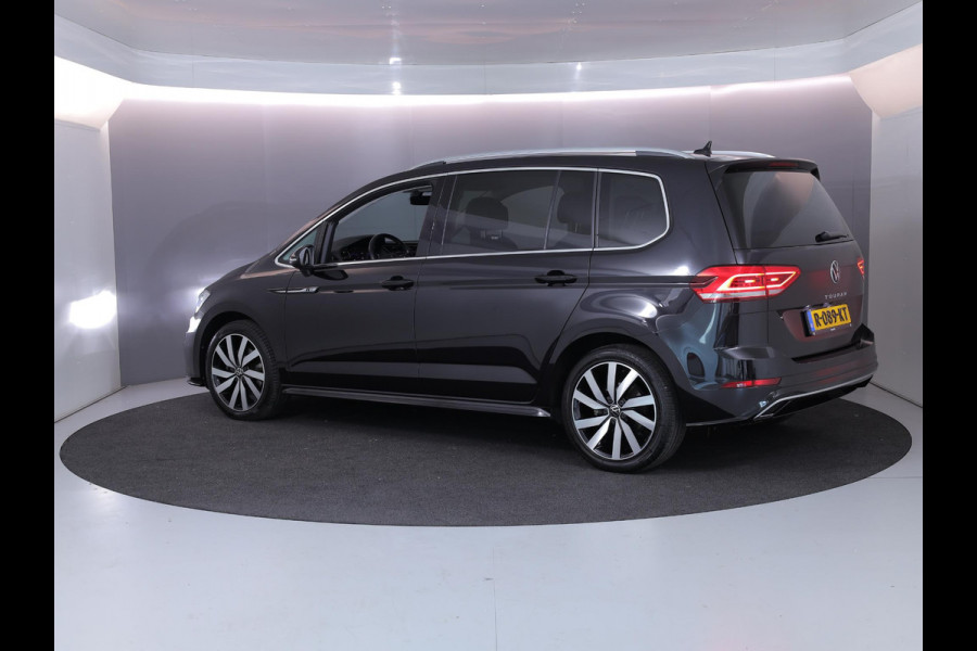 Volkswagen Touran 1.5 TSI Highline 7p 150pk DSG| Pano.dak| Digital display| 18'LM-velgen| Camera