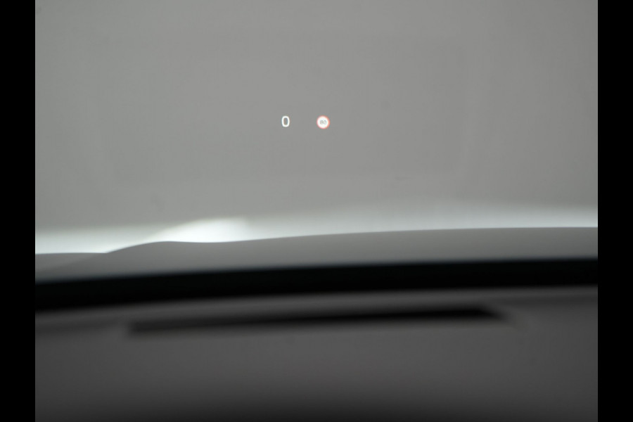 Volvo XC60 T8 AWD Inscription Plug In Hybrid 391pk Dealer O.H. PHEV | Trekhaak Af Fabriek | Luchtvering | Head Up | Adaptive Cruise | 360 Camera | Harman&Kardon | Lederen Sportstoelen Memory & Verwarmd | Google Assistent | App