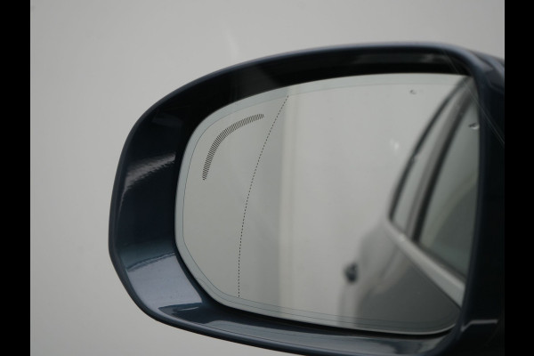 Volvo XC60 T8 AWD Inscription Plug In Hybrid 391pk Dealer O.H. PHEV | Trekhaak Af Fabriek | Luchtvering | Head Up | Adaptive Cruise | 360 Camera | Harman&Kardon | Lederen Sportstoelen Memory & Verwarmd | Google Assistent | App