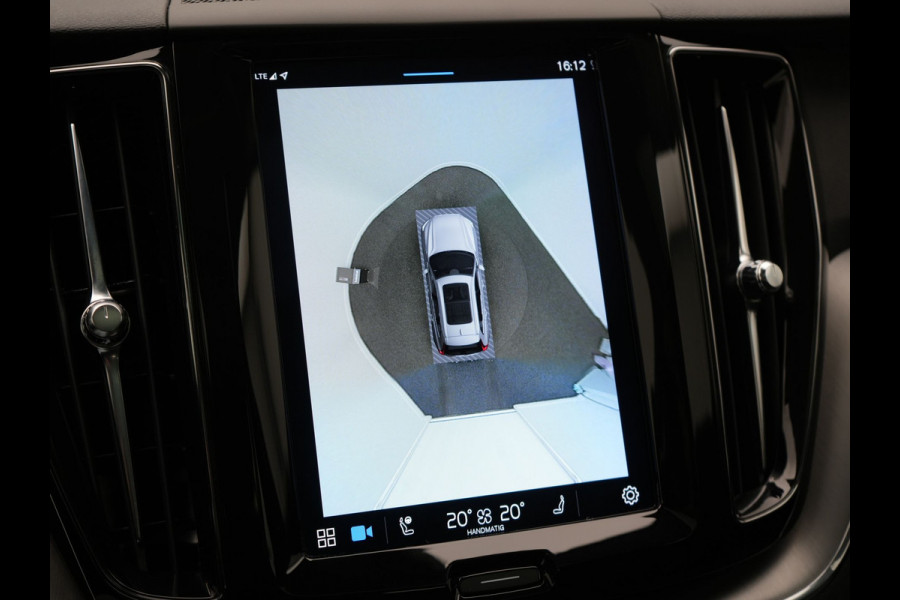 Volvo XC60 T8 AWD Inscription Plug In Hybrid 391pk Dealer O.H. PHEV | Trekhaak Af Fabriek | Luchtvering | Head Up | Adaptive Cruise | 360 Camera | Harman&Kardon | Lederen Sportstoelen Memory & Verwarmd | Google Assistent | App