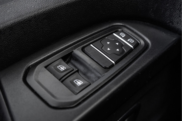 Renault Trafic dCi 150PK | L2H1 | 9-Zits | LED | Navigatie | Cruise | Airco | PDC | Euro 6