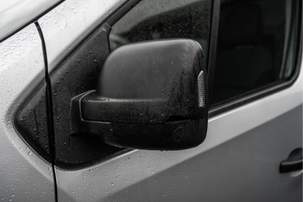 Renault Trafic dCi 150PK | L2H1 | 9-Zits | LED | Navigatie | Cruise | Airco | PDC | Euro 6