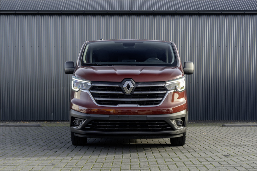 Renault Trafic Blue dCi 150PK | L2H1 | 9-Zits | LED | Canera | Navi | Zijschuifdeur R+L | Cruise | Airco | PDC | Euro 6