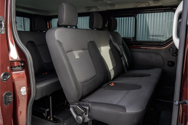 Renault Trafic Blue dCi 150PK | L2H1 | 9-Zits | LED | Canera | Navi | Zijschuifdeur R+L | Cruise | Airco | PDC | Euro 6