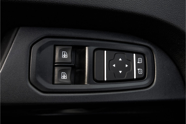 Renault Trafic Blue dCi 150PK | L2H1 | 9-Zits | LED | Canera | Navi | Zijschuifdeur R+L | Cruise | Airco | PDC | Euro 6