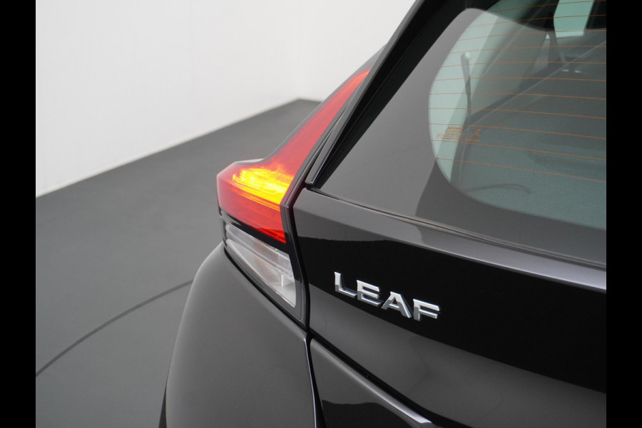 Nissan Leaf Acenta 40 kWh SOH 88% CAMERA | DODE HOEK | RIJKLAARPRIJS INCL. 12 MND BOVAG GARANTIE