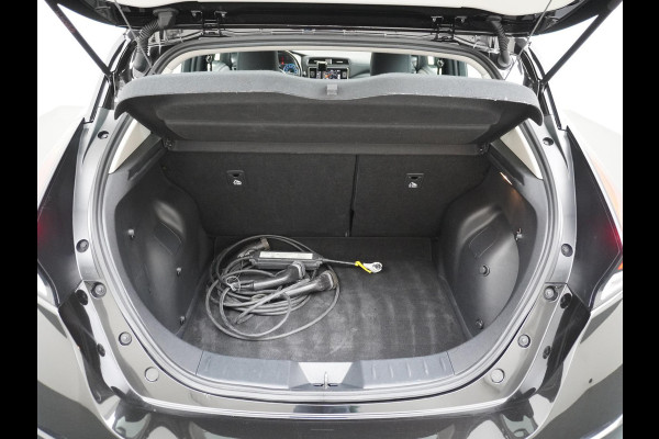 Nissan Leaf Acenta 40 kWh SOH 88% CAMERA | DODE HOEK | RIJKLAARPRIJS INCL. 12 MND BOVAG GARANTIE