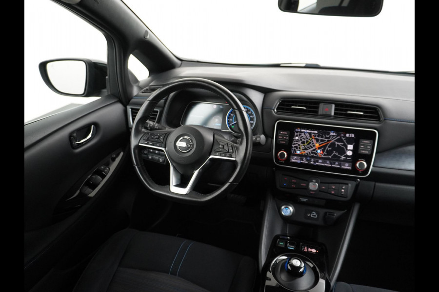 Nissan Leaf Acenta 40 kWh SOH 88% CAMERA | DODE HOEK | RIJKLAARPRIJS INCL. 12 MND BOVAG GARANTIE