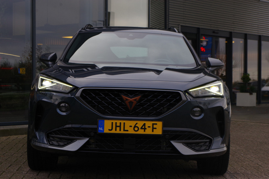 CUPRA Formentor 1.4 e-Hybrid 245 PK VZ Performance, Stuur-Startknop, Groot-Navigatie, Carplay, Kuipstoelen, Camera