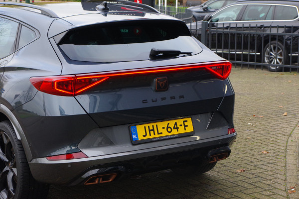 CUPRA Formentor 1.4 e-Hybrid 245 PK VZ Performance, Stuur-Startknop, Groot-Navigatie, Carplay, Kuipstoelen, Camera