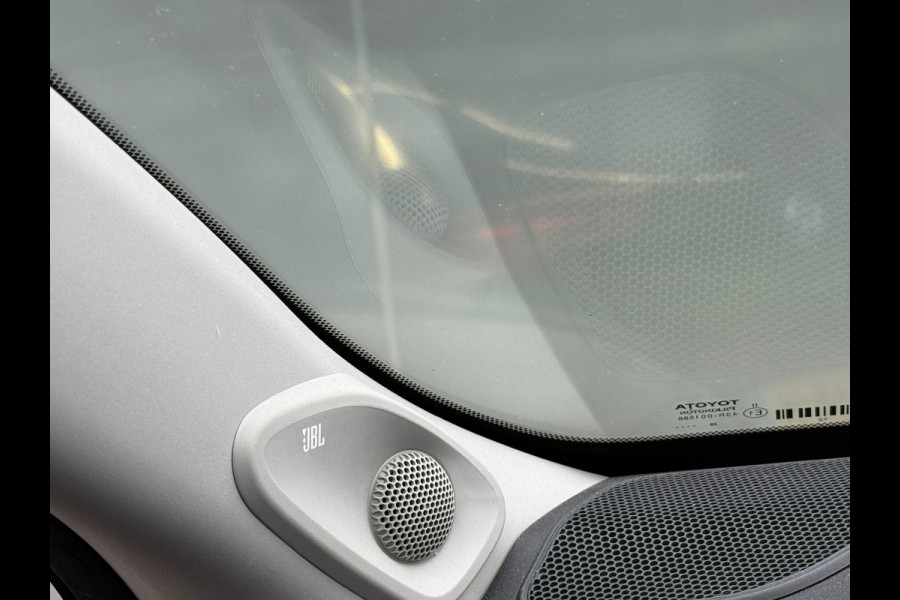 Toyota Yaris 1.5 Hybrid Style JBL|Camera|Stoelver|Draadloos Laden