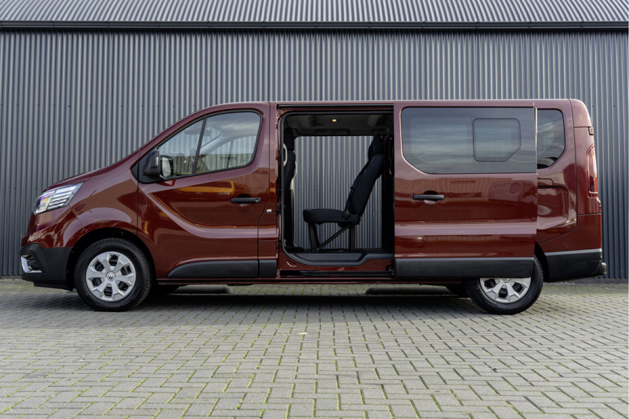 Renault Trafic Blue dCi 150PK | L2H1 | 9-Zits | EX BTW/BPM | LED | Canera | Navi | Zijschuifdeur R+L | Cruise | Airco | PDC | Euro 6