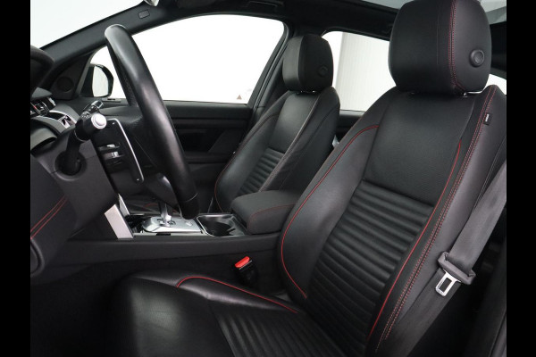 Land Rover Discovery Sport P300e 1.5 R-Dynamic SE | Panoramadak | Leder | Trekhaak | 360 Camera | Stoelverwarming | Carplay | Full LED | Stuurverwarming | Navigatie | PHEV | Plug In