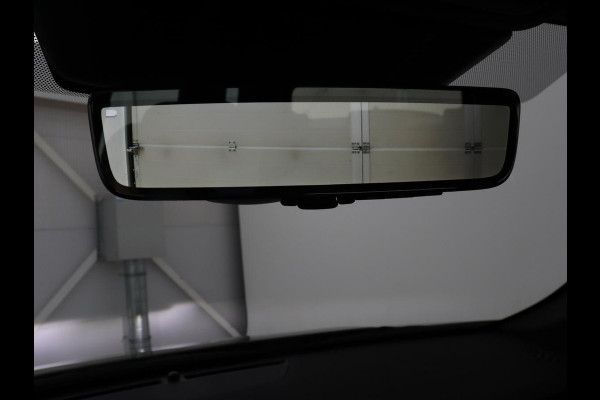 Land Rover Discovery Sport P300e 1.5 R-Dynamic SE | Panoramadak | Leder | Trekhaak | 360 Camera | Stoelverwarming | Carplay | Full LED | Stuurverwarming | Navigatie | PHEV | Plug In