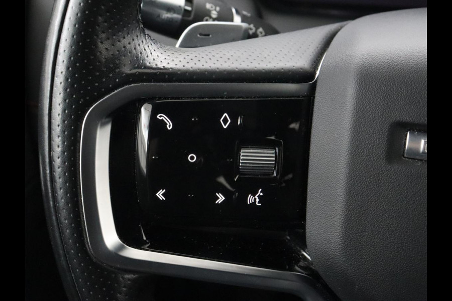 Land Rover Discovery Sport P300e 1.5 R-Dynamic SE | Panoramadak | Leder | Trekhaak | 360 Camera | Stoelverwarming | Carplay | Full LED | Stuurverwarming | Navigatie | PHEV | Plug In