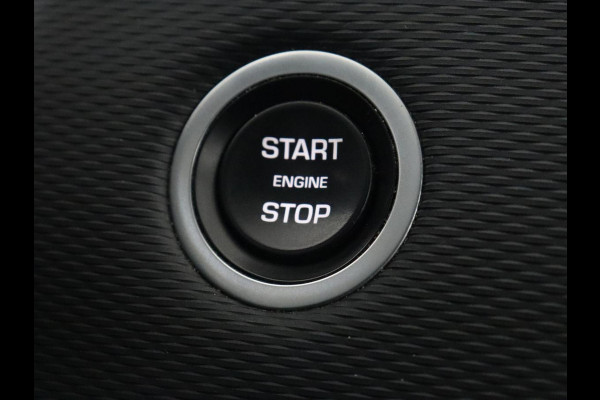 Land Rover Discovery Sport P300e 1.5 R-Dynamic SE | Panoramadak | Leder | Trekhaak | 360 Camera | Stoelverwarming | Carplay | Full LED | Stuurverwarming | Navigatie | PHEV | Plug In