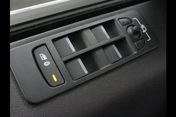 Land Rover Discovery Sport P300e 1.5 R-Dynamic SE | Panoramadak | Leder | Trekhaak | 360 Camera | Stoelverwarming | Carplay | Full LED | Stuurverwarming | Navigatie | PHEV | Plug In