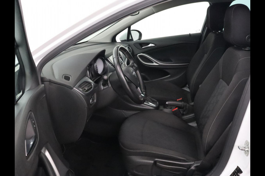 Opel Astra 1.4 Turbo 120 Jaar Edition | 150pk | Automaat | Carplay | Climate control | Parkeerhulp | DAB | Cruise control | Navigatie | Bluetooth