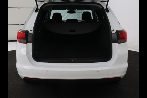 Opel Astra 1.4 Turbo 120 Jaar Edition | 150pk | Automaat | Carplay | Climate control | Parkeerhulp | DAB | Cruise control | Navigatie | Bluetooth