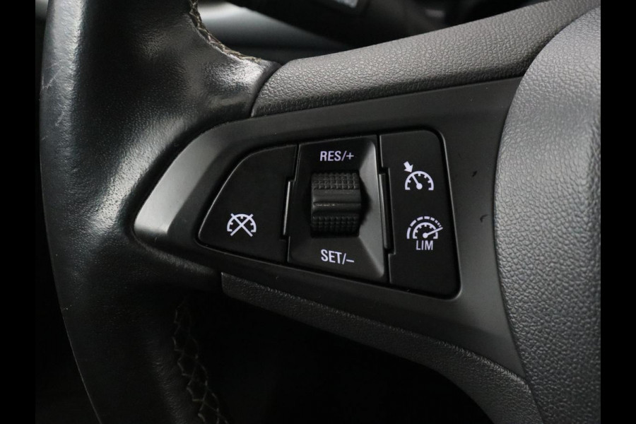 Opel Astra 1.4 Turbo 120 Jaar Edition | 150pk | Automaat | Carplay | Climate control | Parkeerhulp | DAB | Cruise control | Navigatie | Bluetooth