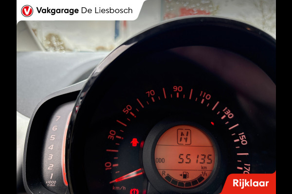 Toyota Aygo 1.0 VVT-i x-play/navi/camera/boeken/airco/media/