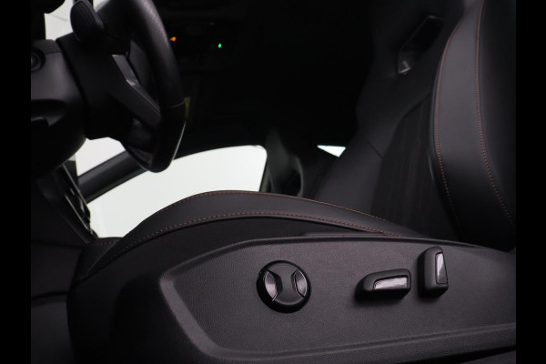 CUPRA Formentor 1.4 eHybrid VZ | 245pk | Stoelverwarming | 360 Camera | Adaptive cruise | Carplay | Navigatie | Sfeerverlichting | Keyless | Sportstoelen | Memory | PHEV | Plug In