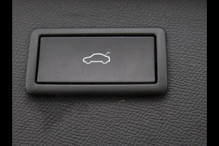 CUPRA Formentor 1.4 eHybrid VZ | 245pk | Stoelverwarming | 360 Camera | Adaptive cruise | Carplay | Navigatie | Sfeerverlichting | Keyless | Sportstoelen | Memory | PHEV | Plug In