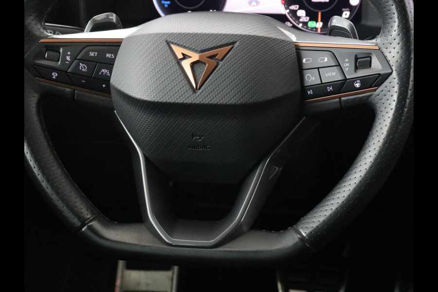 CUPRA Formentor 1.4 eHybrid VZ | 245pk | Stoelverwarming | 360 Camera | Adaptive cruise | Carplay | Navigatie | Sfeerverlichting | Keyless | Sportstoelen | Memory | PHEV | Plug In